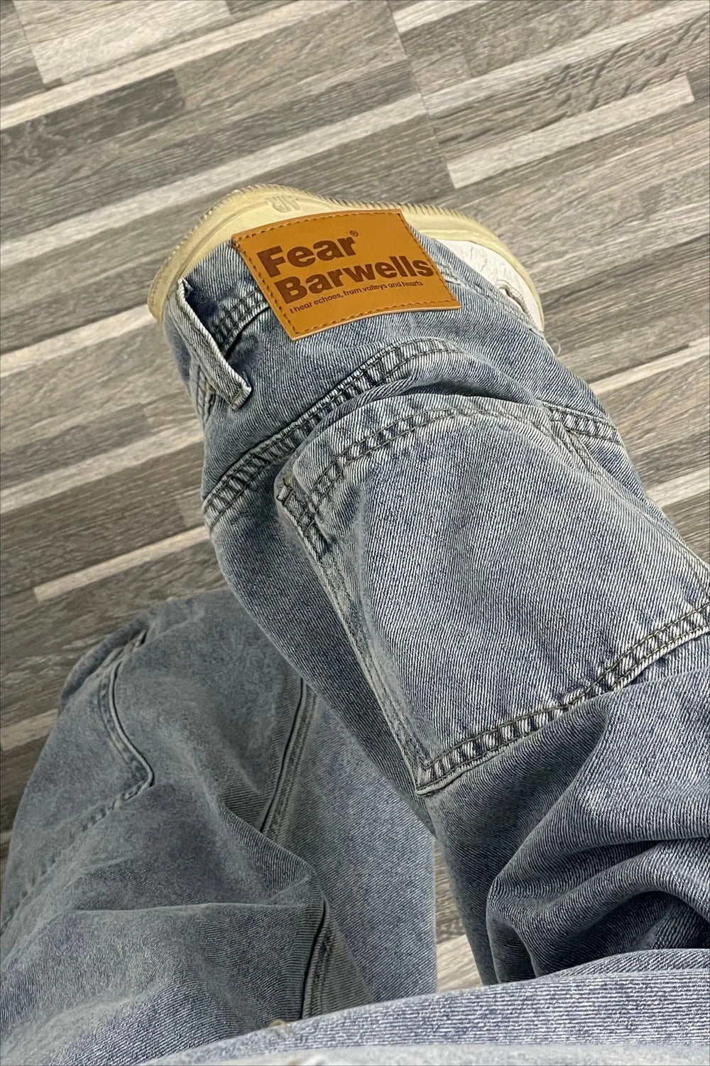 Loose Fit Reverse Pocket Jeans