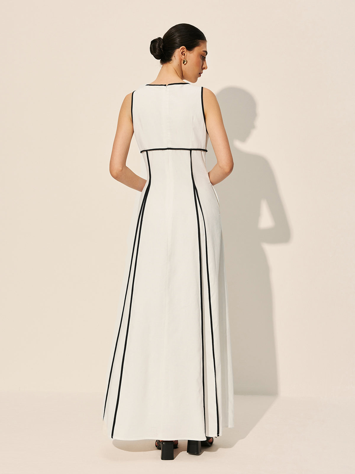 Contrast Trim Dress With Pockets Dresses