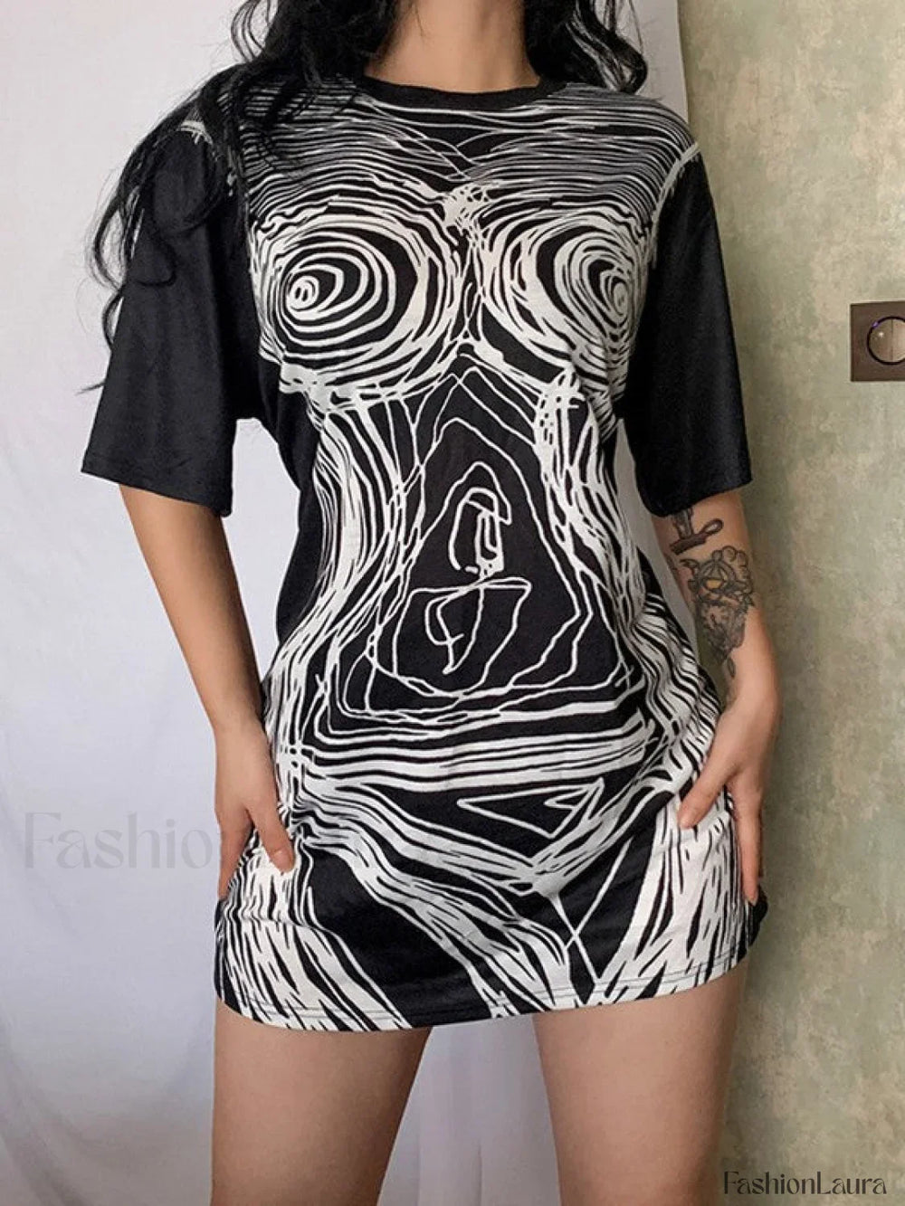 Abstract Line Print Tee Mini Dress Black / S Mini Dresses