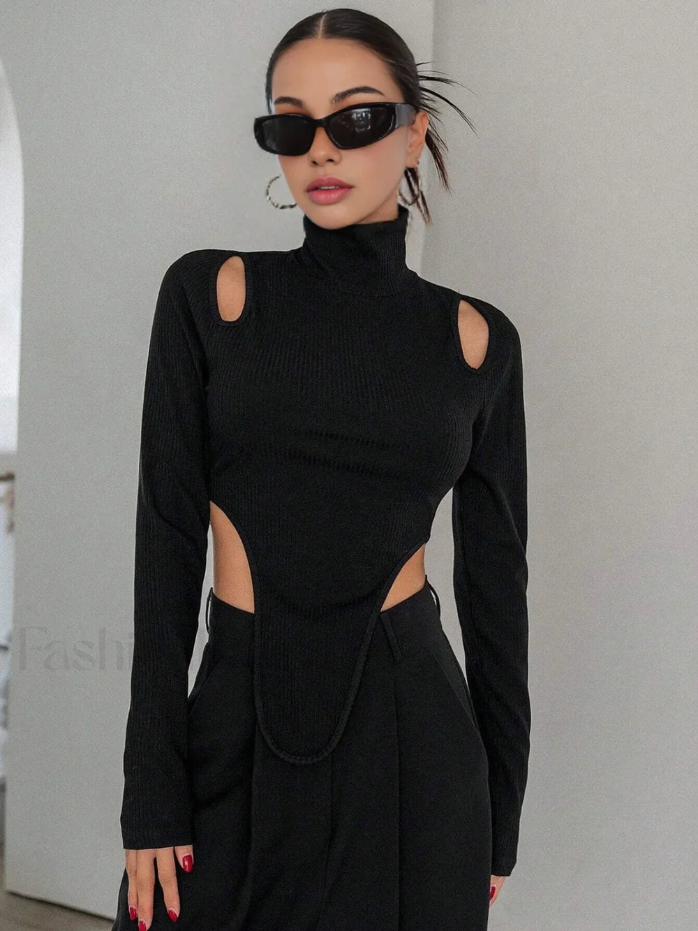 Cut Out High Trendy Neck Asymmetric Hem Top T Shirts