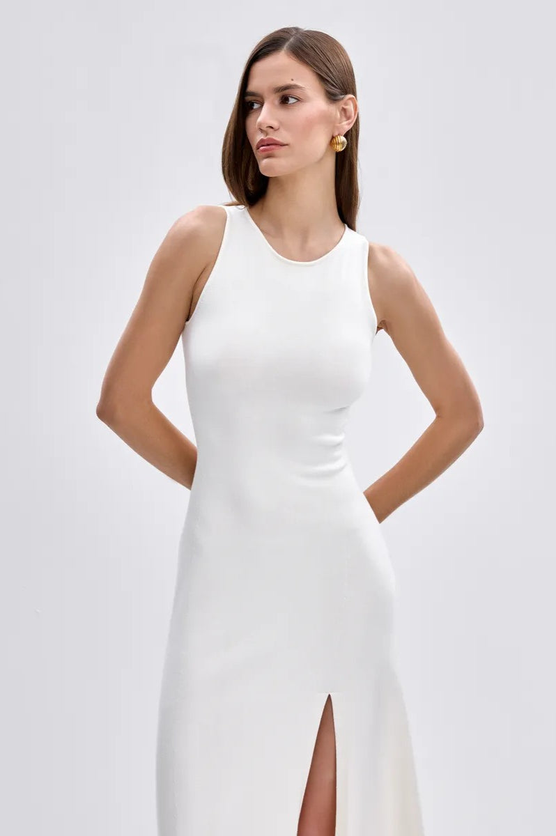 Elegant Knit Sleeveless Sweater Dress S / White