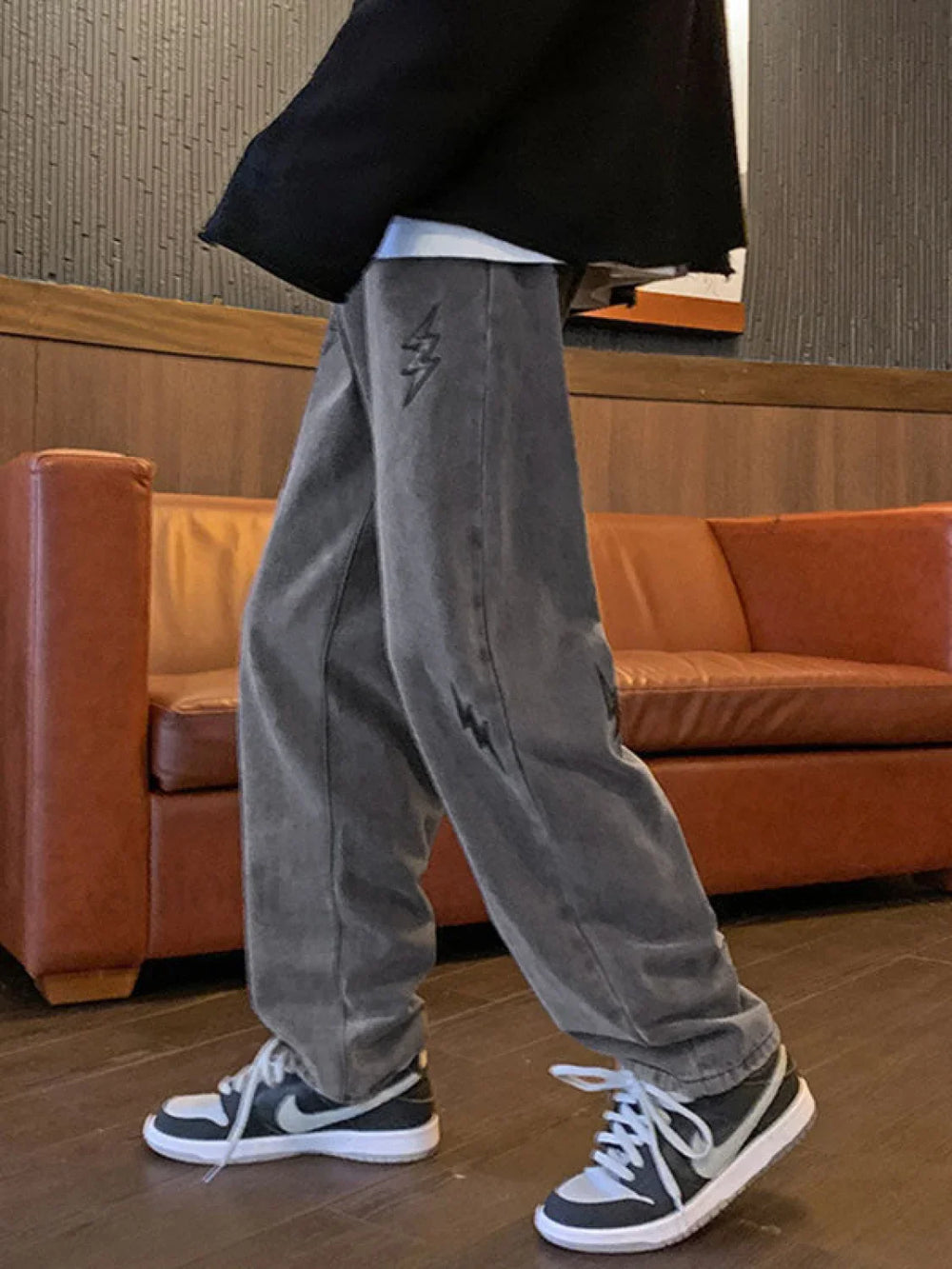 Men’s Lightning Embroidered Straight Jeans Straight leg jeans