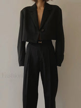 Mind My Graceful Business Crop Blazer Black / S Blazers