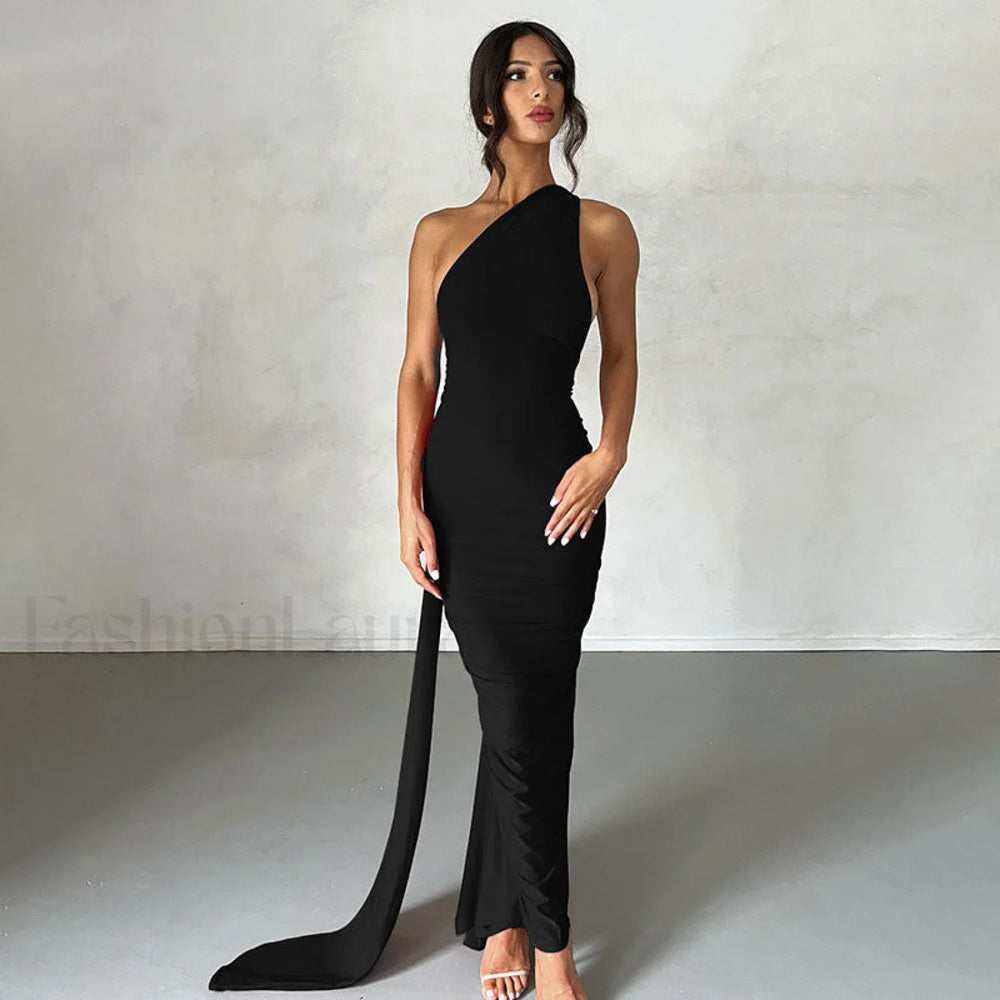 Solid Color One Shoulder Ruched Evening Maxi Dress Black M / Black Party Dresses L