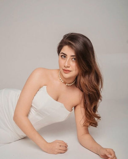 Aditi Bhatia X Miakee – Cameron