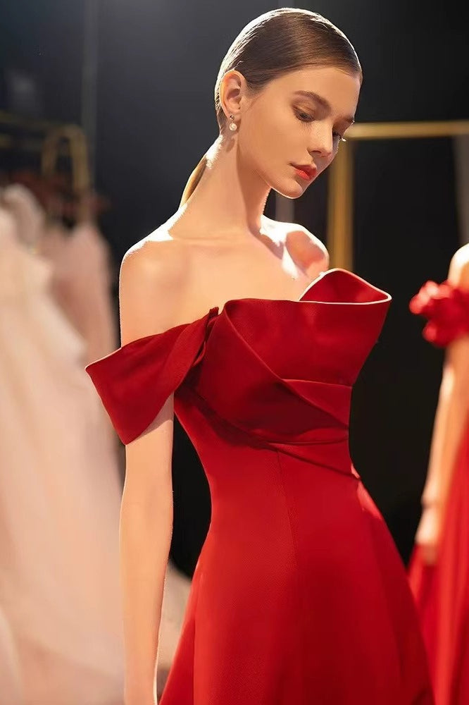 Elegant Satin One Shoulder Burgundy Formal Dress