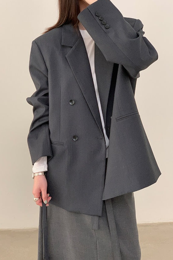 Commuter Style Belted Blazer