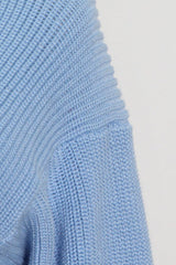 Slim Fit V-Neck Knit Top