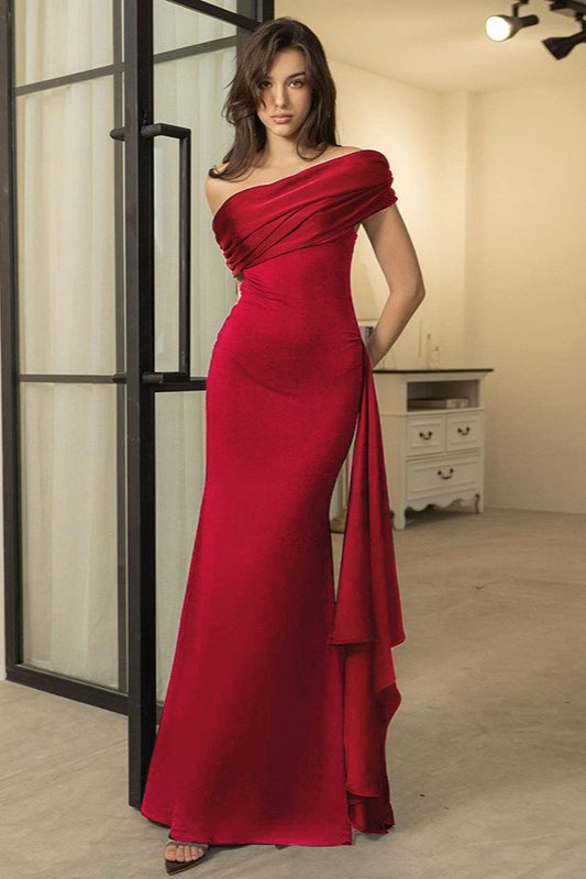 Black One Shoulder Flowy Sleeve Formal Dress XS / Red