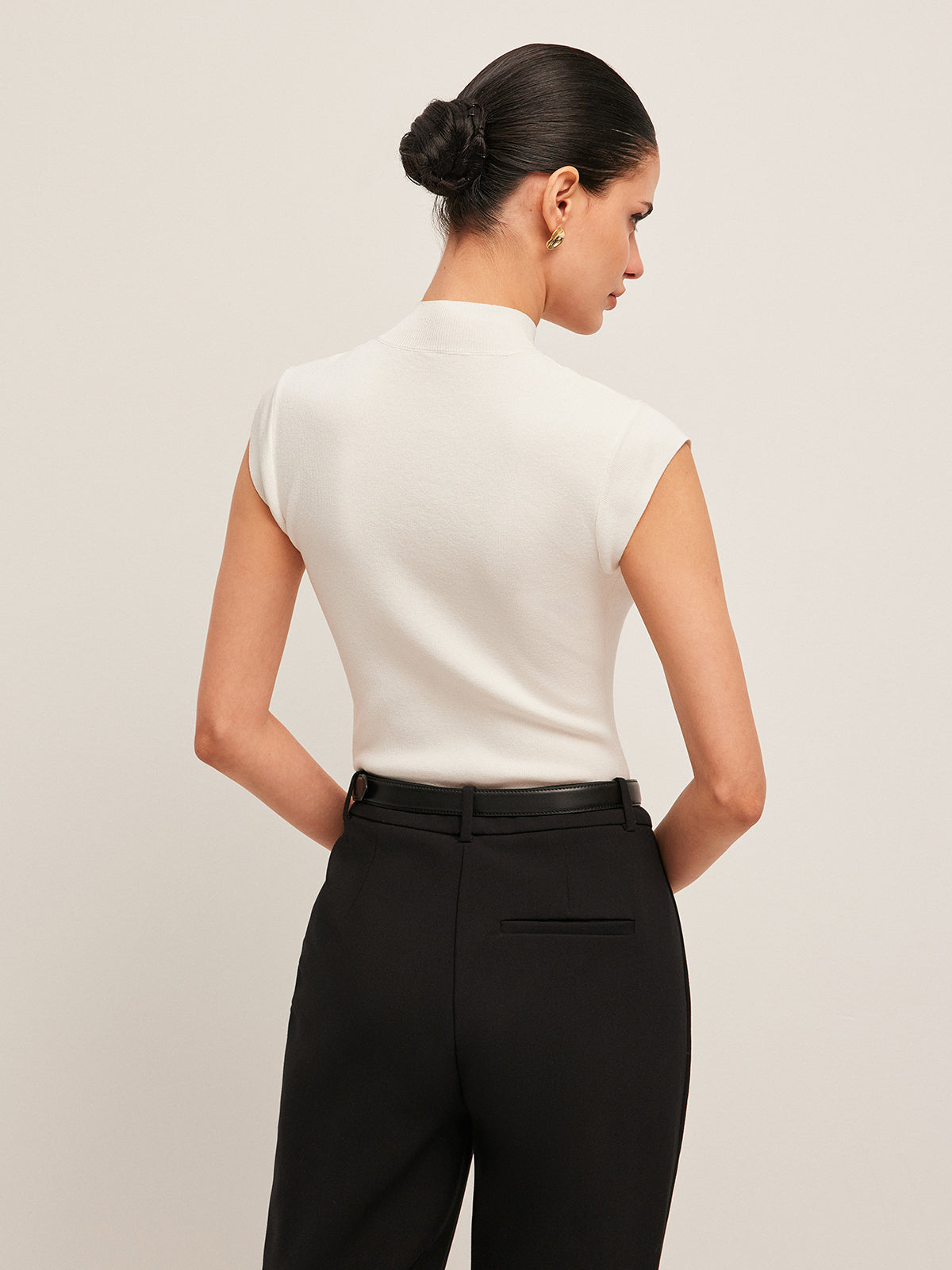 Mesh Panel Mock Neck Top Sweater Vests