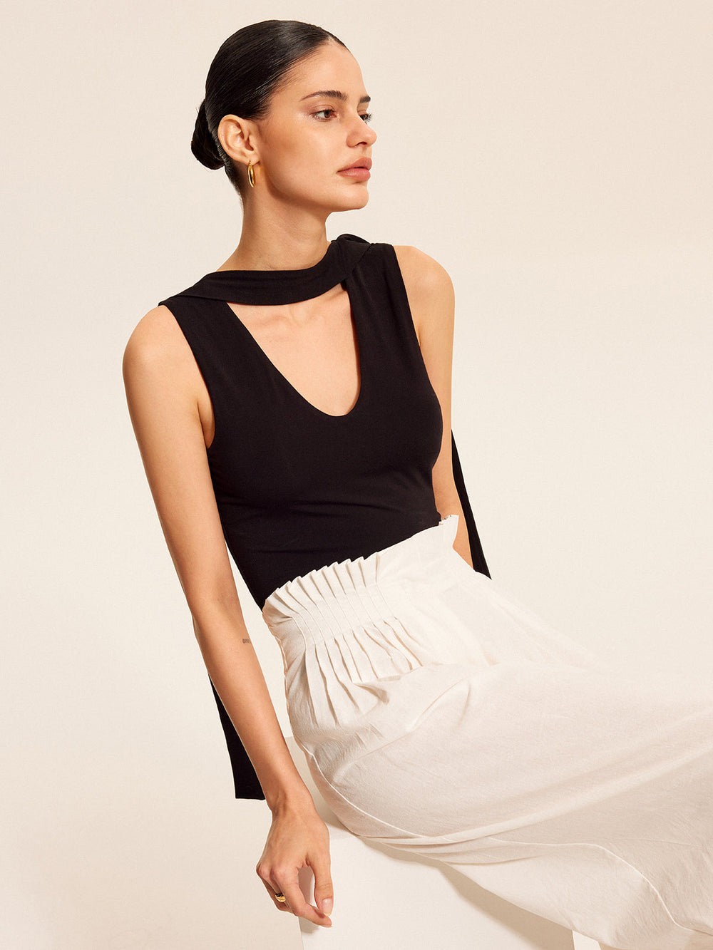 V Neck Top With Scarf Style Neck Tie Tank Tops & Camis