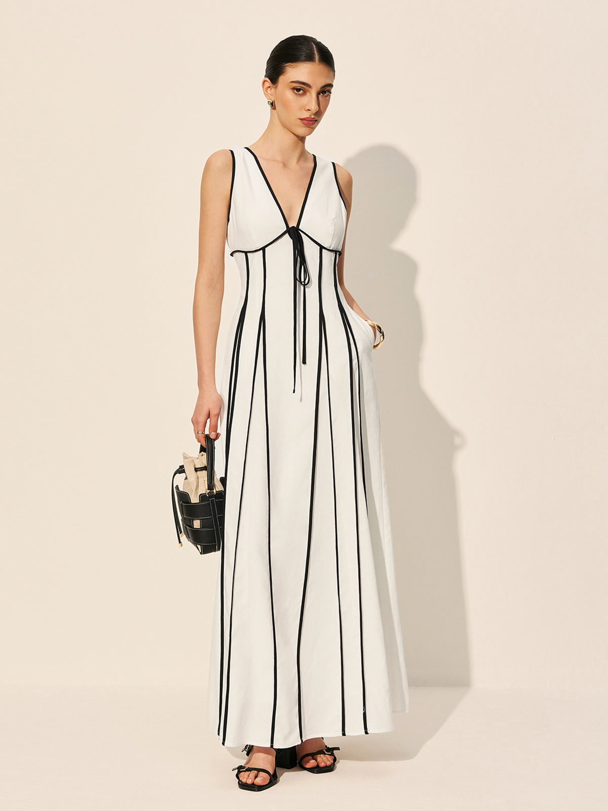 Contrast Trim Dress With Pockets Off White / XS Dresses