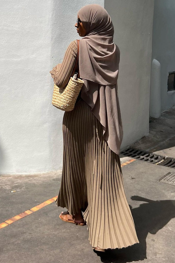 Slim Fit Crew Neck Sweater Dress