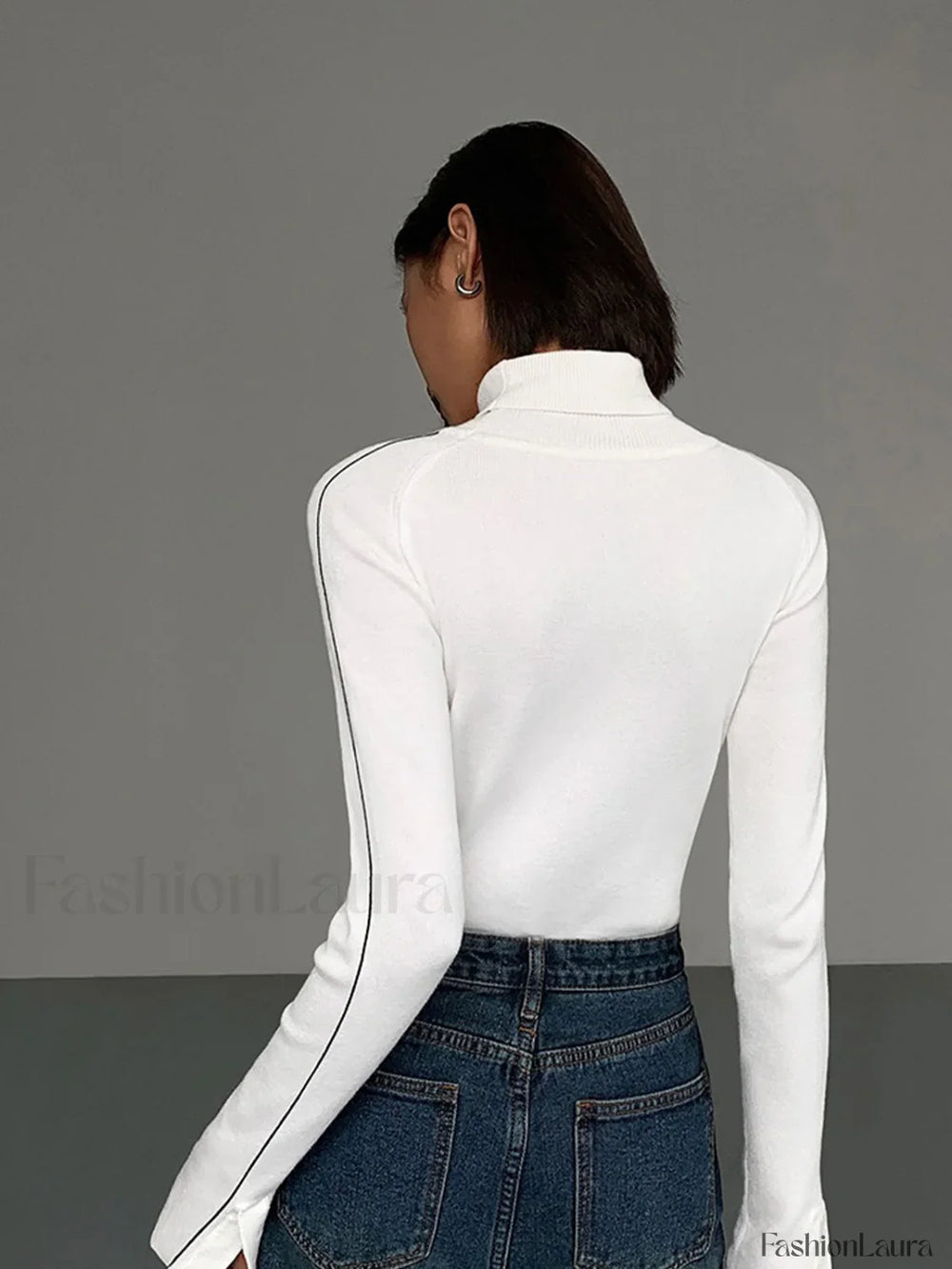 Contrast Piping Turtleneck Sweater Sweaters