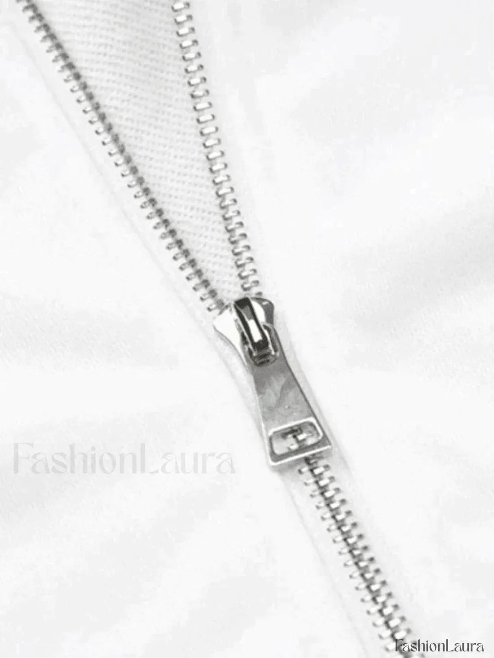 Cropped White Zip Up Hoodie Sweatshirts & Hoodies L