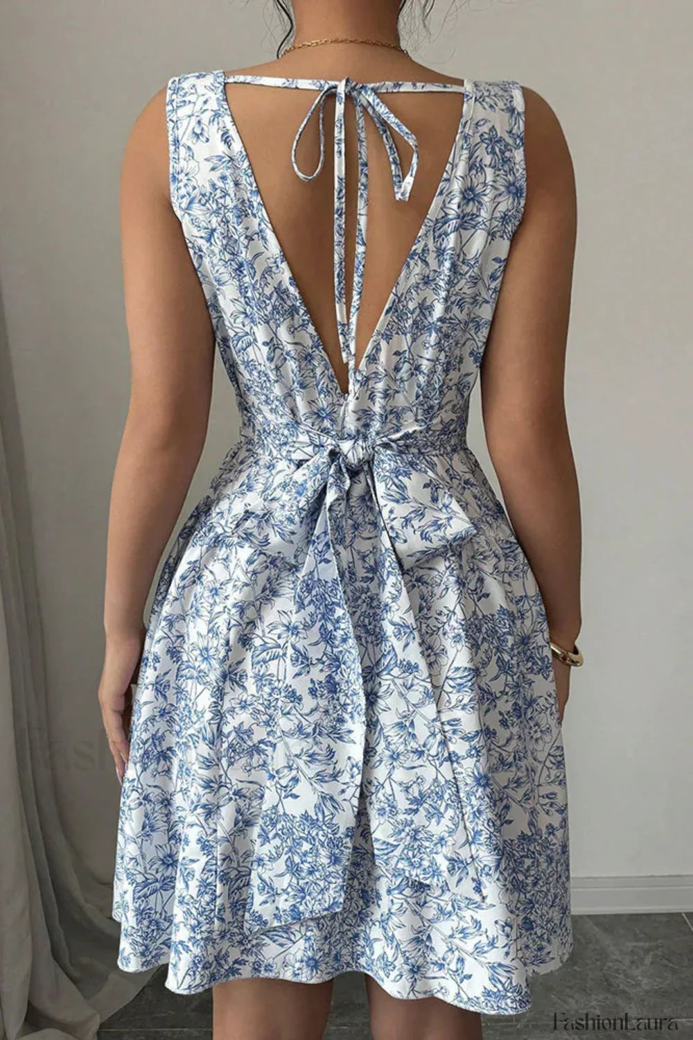 Elegant Floral Backless Design Floral Dress