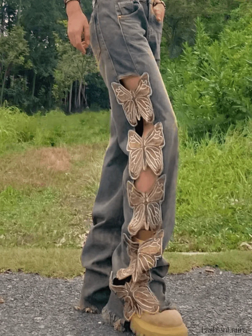 High Waist Embroidered Ripped Loose Fit Ripped Jeans Jeans