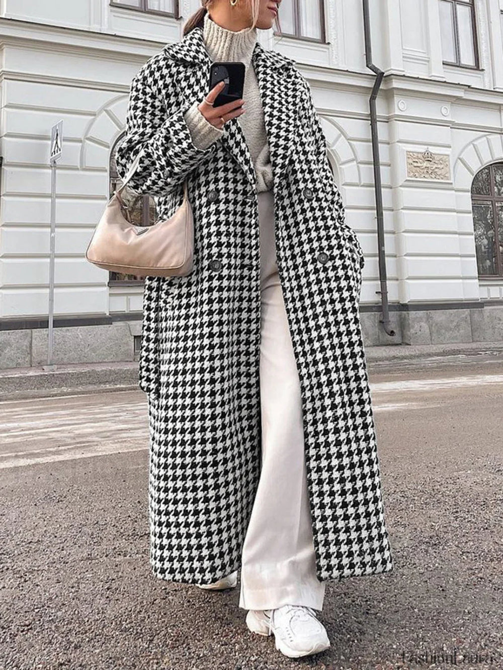 Houndstooth Tweed Graceful Trench Coat Black / XS Wool Coats
