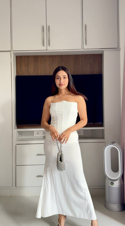 aishwarya Bansal X Miakee – Cameron