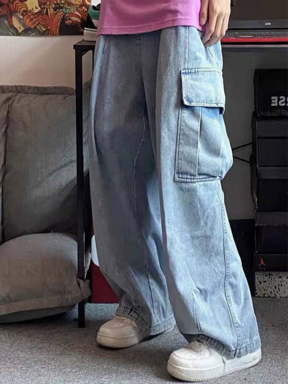 Men’s Cargo Pocket Patched Straight Leg Jeans loose jeans