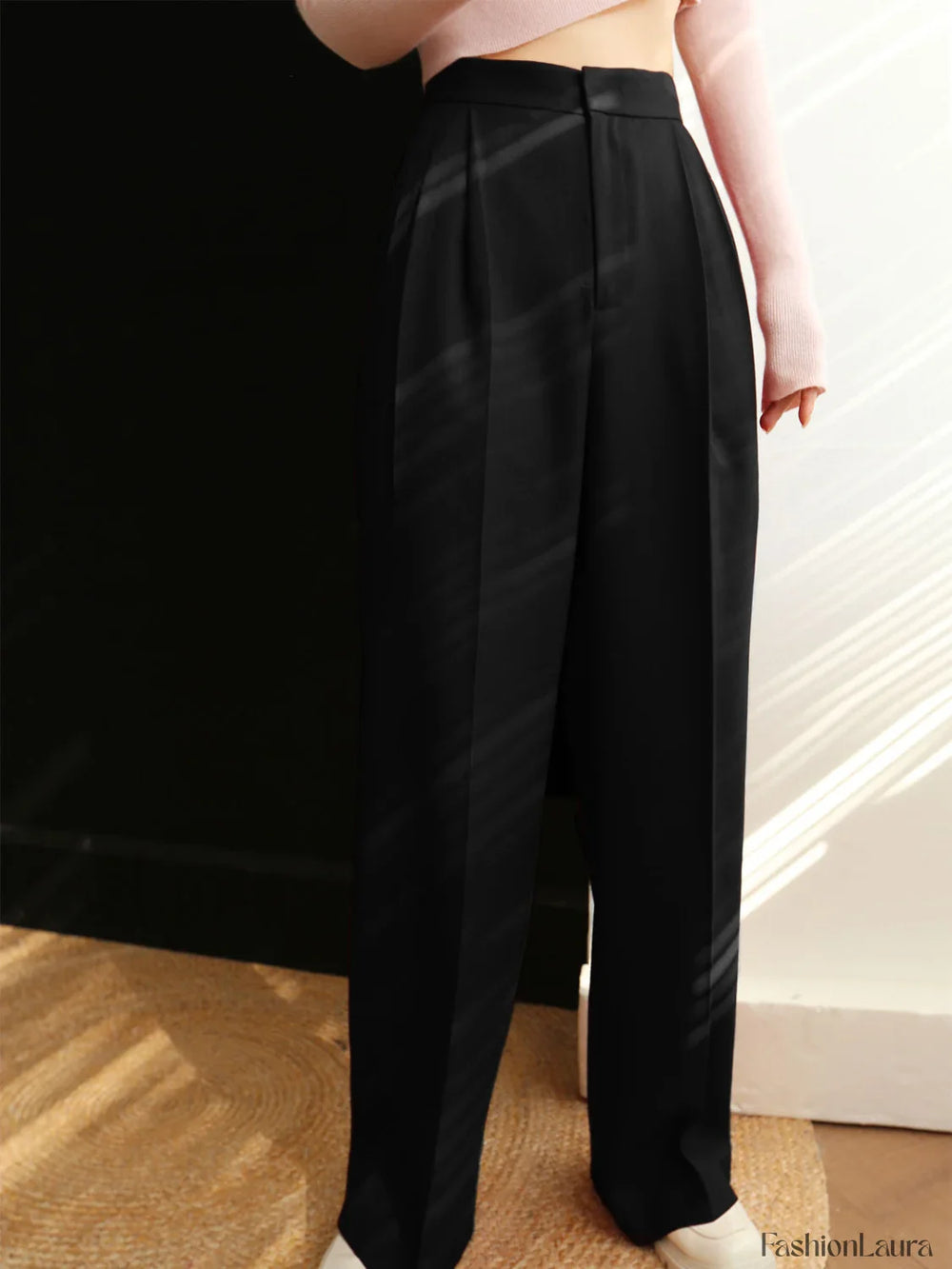 Middle Waist Graceful Pleated Tapered Pants Black / XS Pants