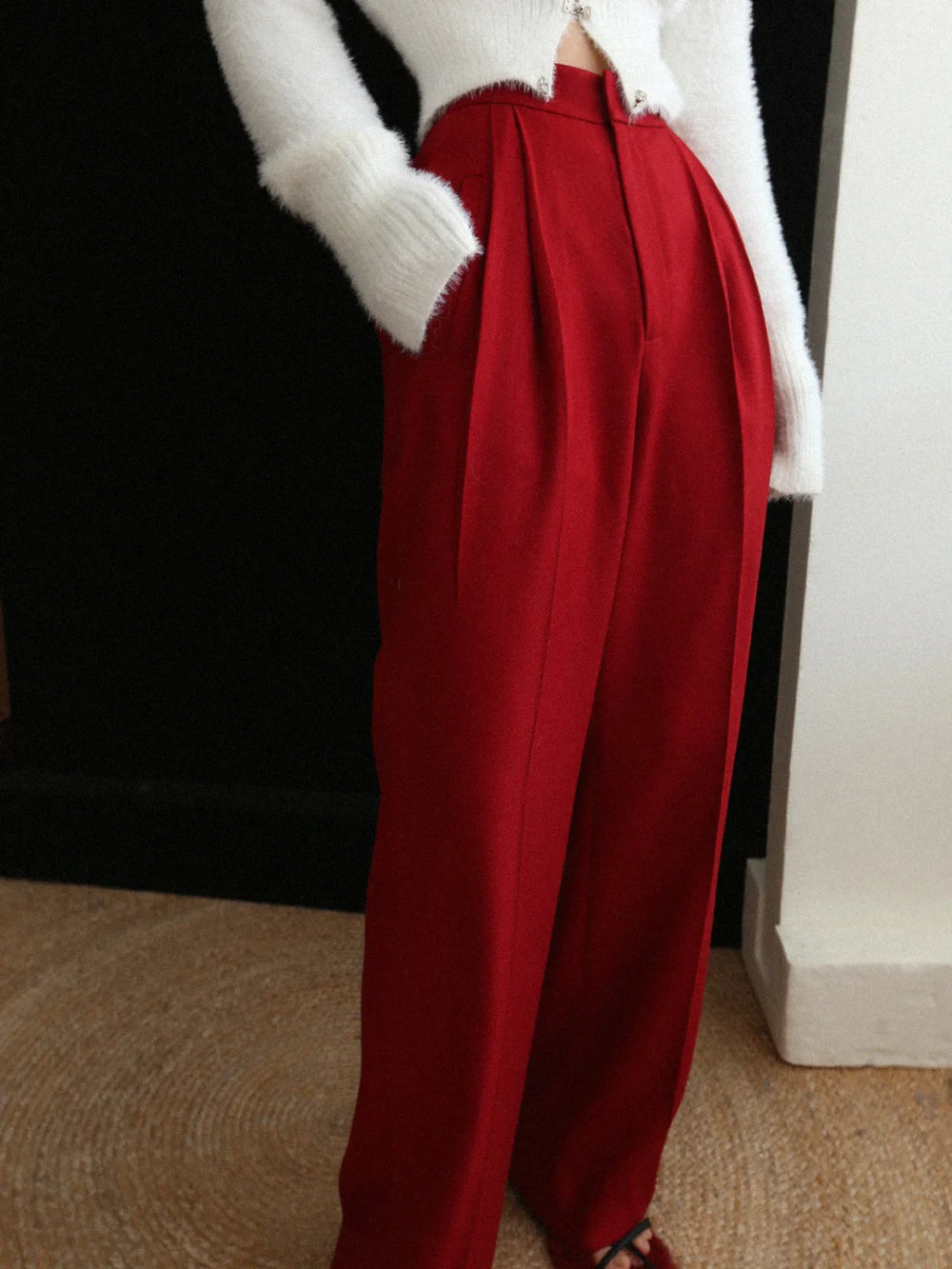 Middle Waist Pleated Tapered Pants Red / XS Pants