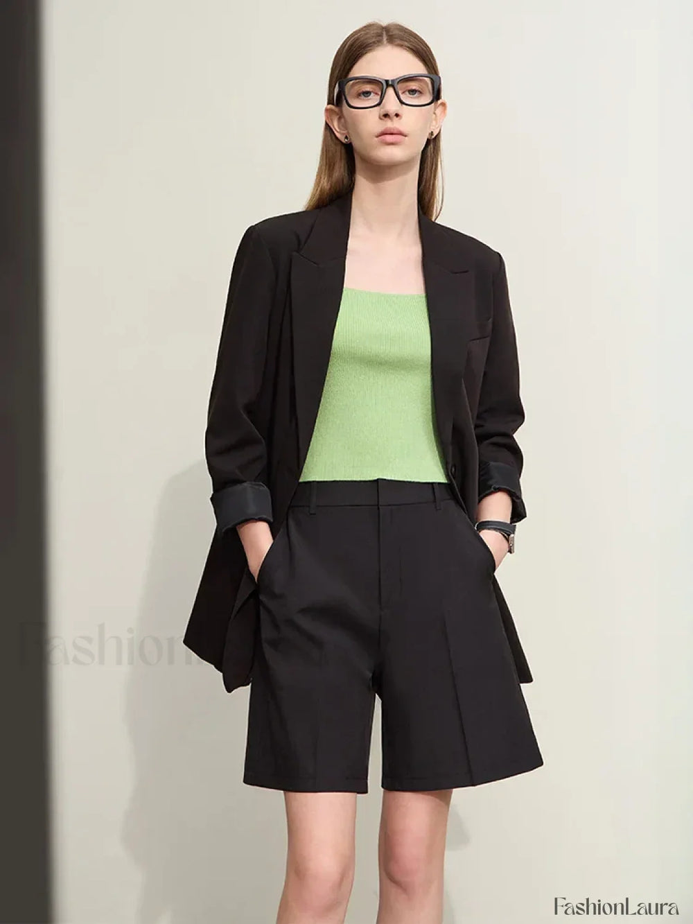 Minimalism Professional Style Solid Straight Casual Short Black / S