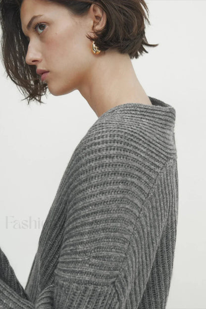 Minimalist Beige V neck Knit Cardigan