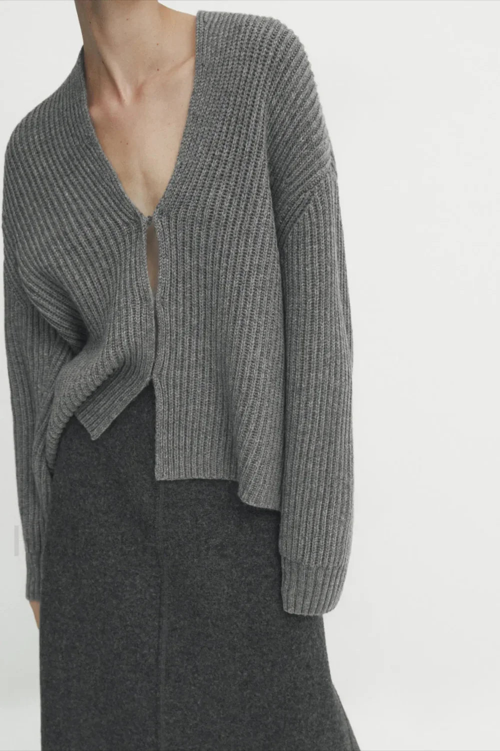 Minimalist Beige V neck Knit Cardigan