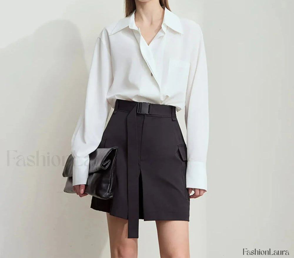 Minimalist Mountain Style Solid Casual Short Black / S