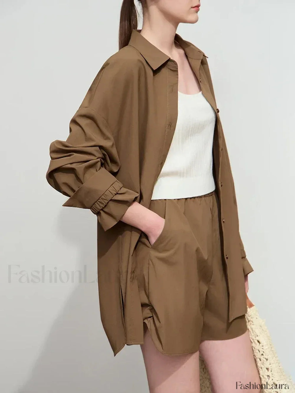 Minimalist Women Pleated Pocket Design Loose Short