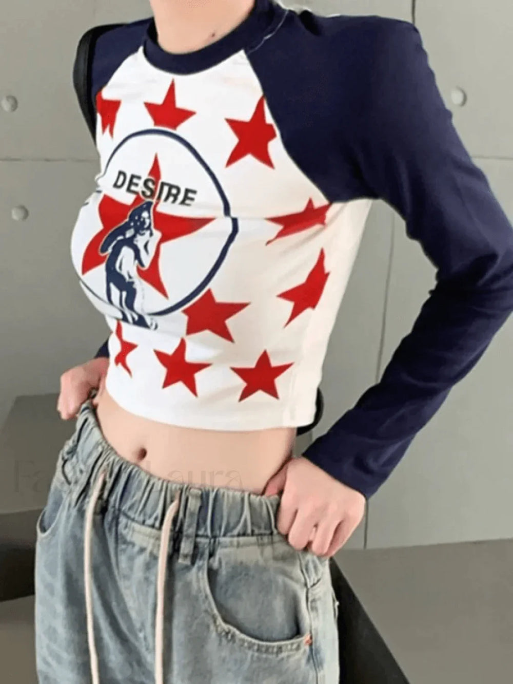 Raglan Sleeve Star Print Crop Top White / S Tops&Tees