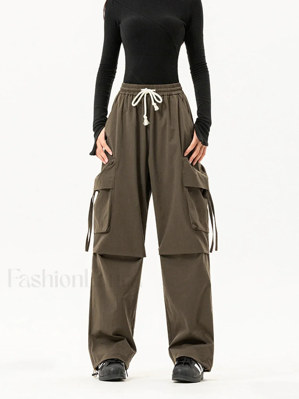 Release Me Graceful Pockets Cargo Pants Pants