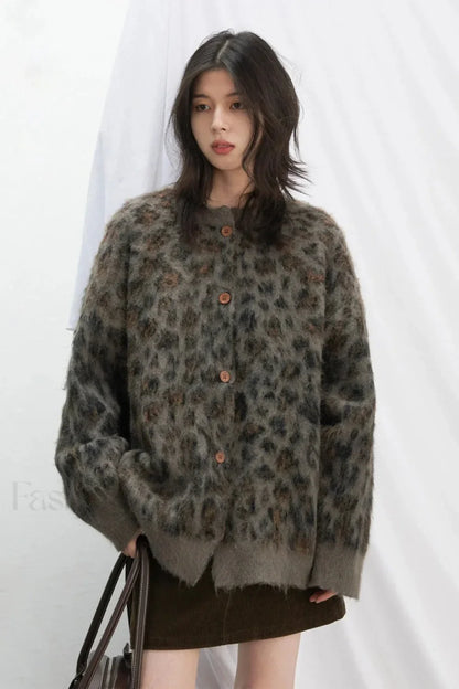 Single Breasted Leopard Print Cardigan