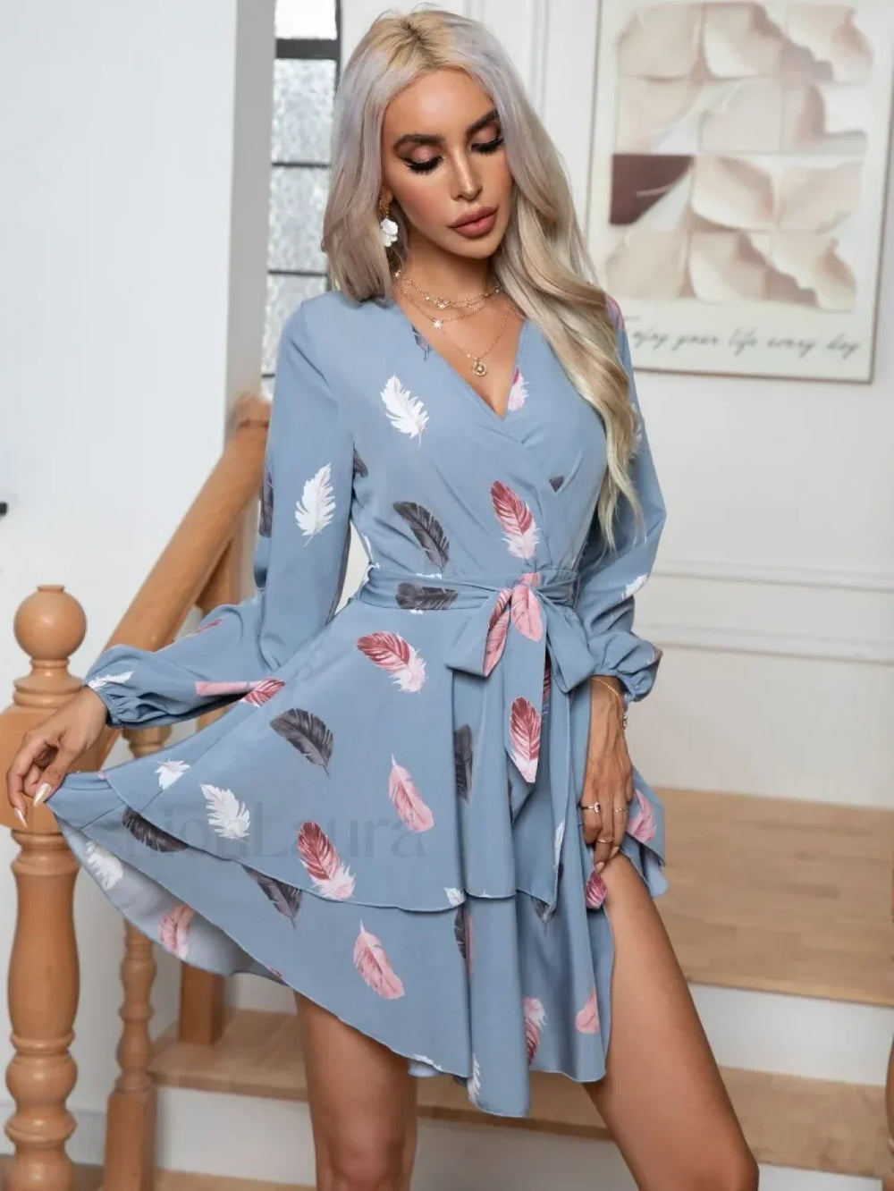 Skinny Feather Printed V neck for Women New 2024 Mini Dress