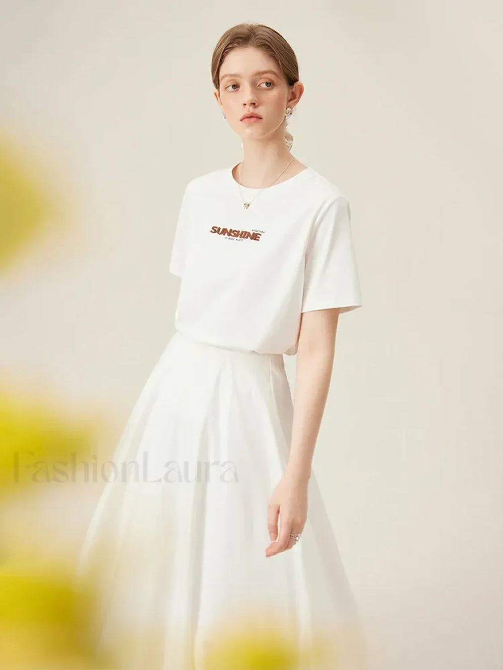 Toothbrush Embroidery Pink Cotton T Shirt WHITE / S