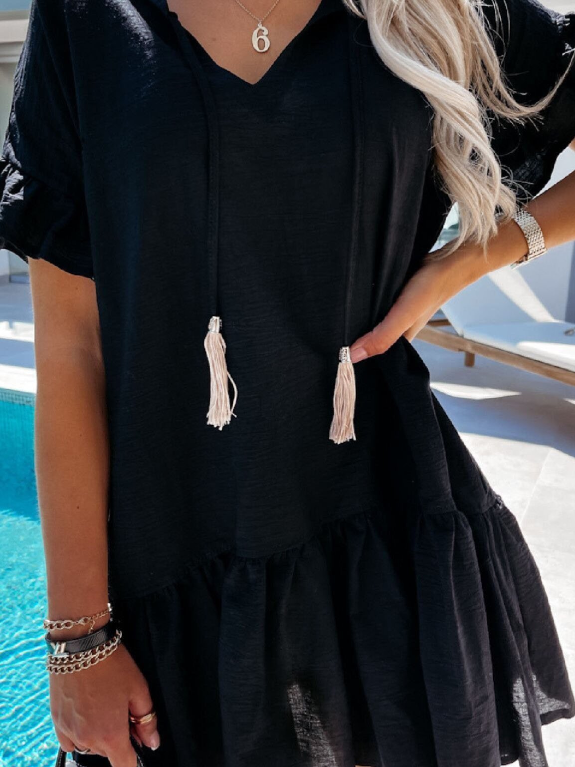 V-neck Short-sleeved Solid Color Short Dress