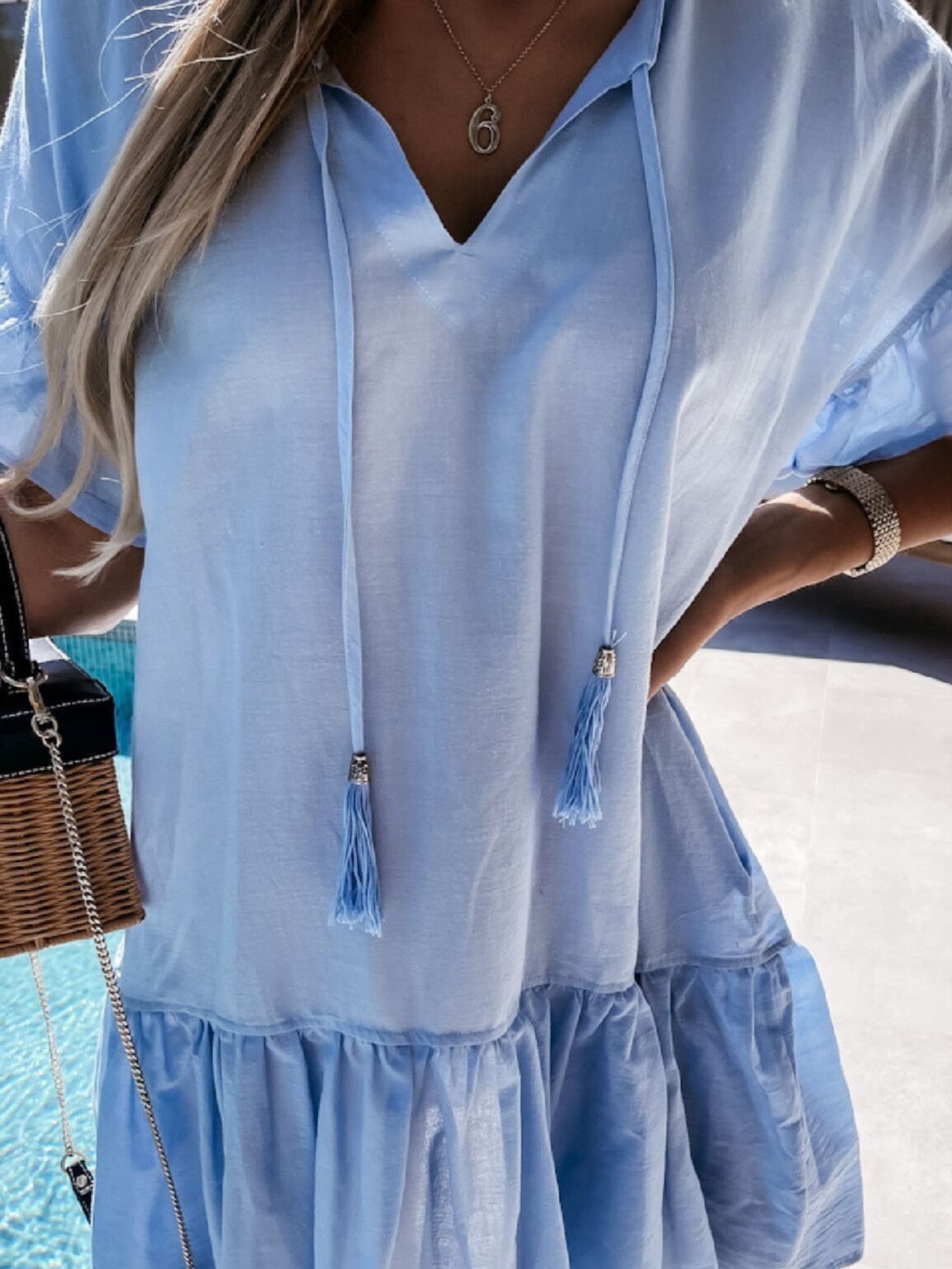 V-neck Short-sleeved Solid Color Short Dress