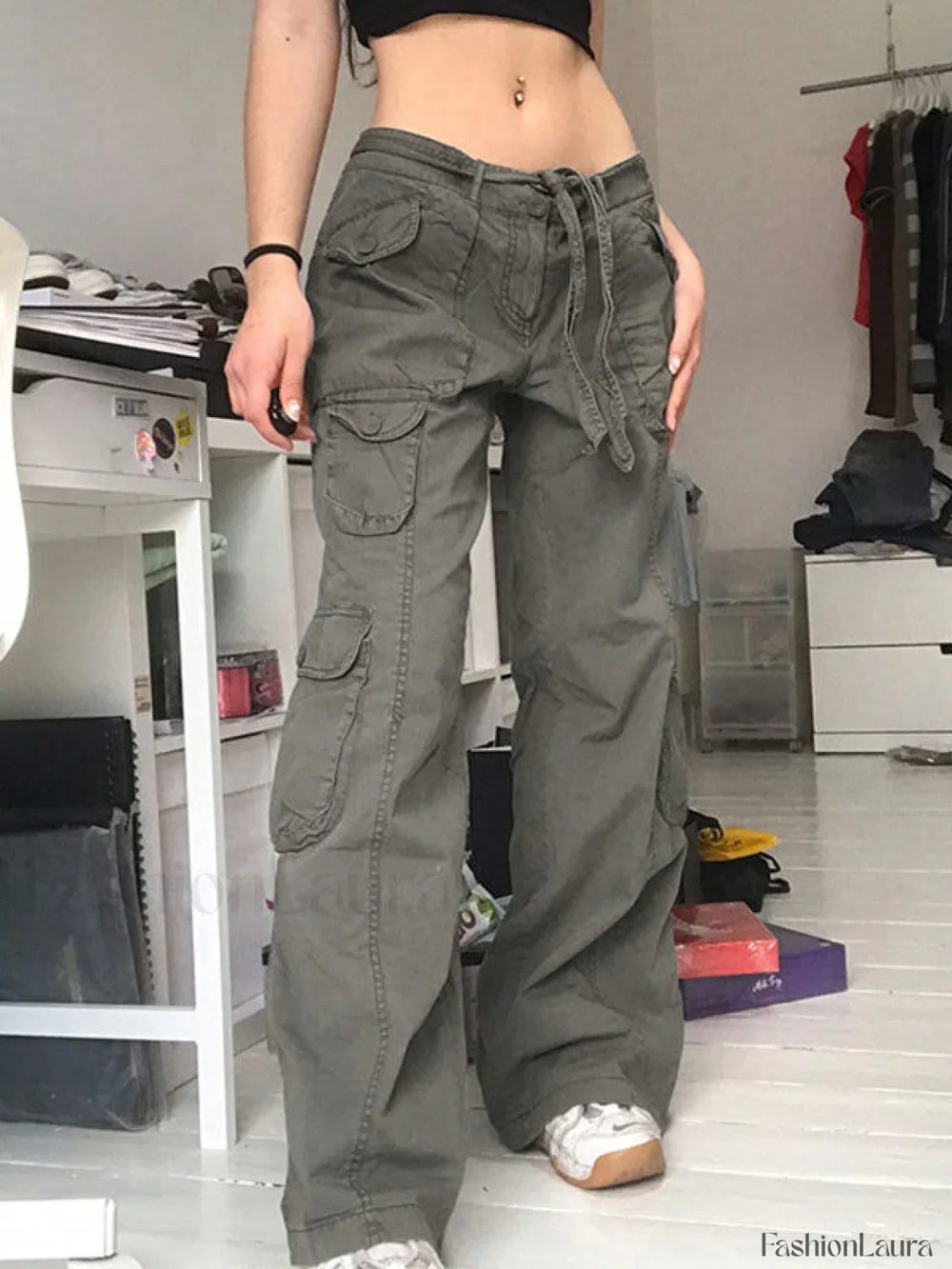 Washed Pocket Patched Cargo Jeans Cargo Jeans