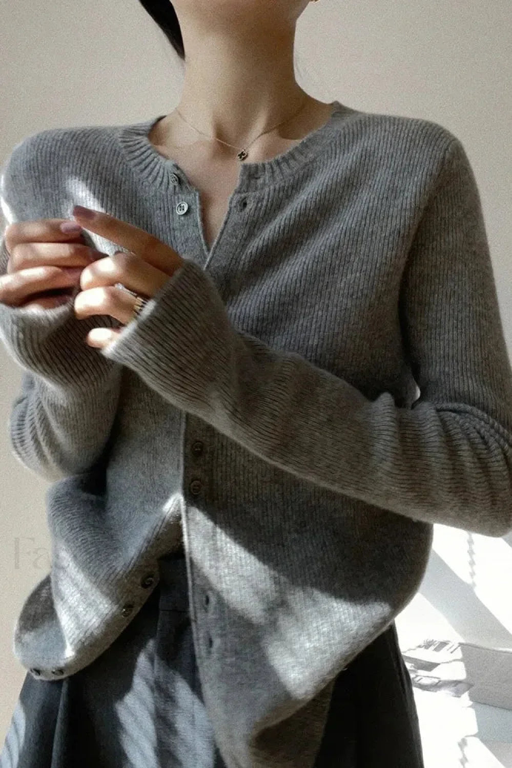 Women’s Casual Solid Round Neck Cardigan