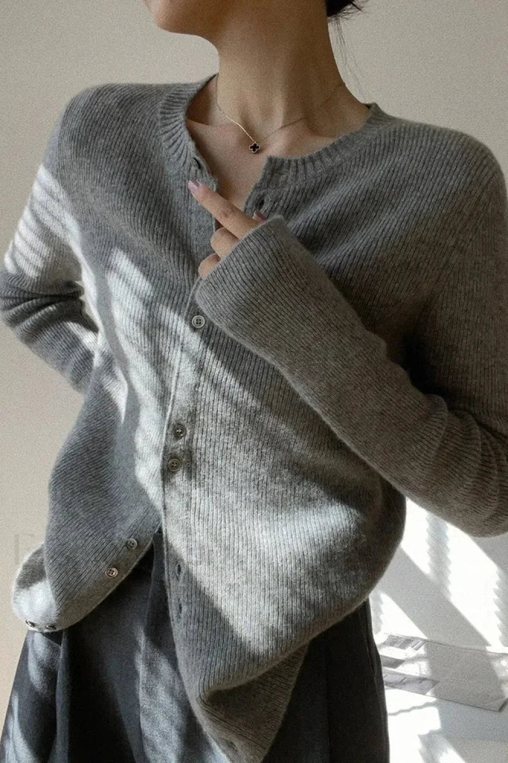 Women’s Casual Solid Round Neck Cardigan